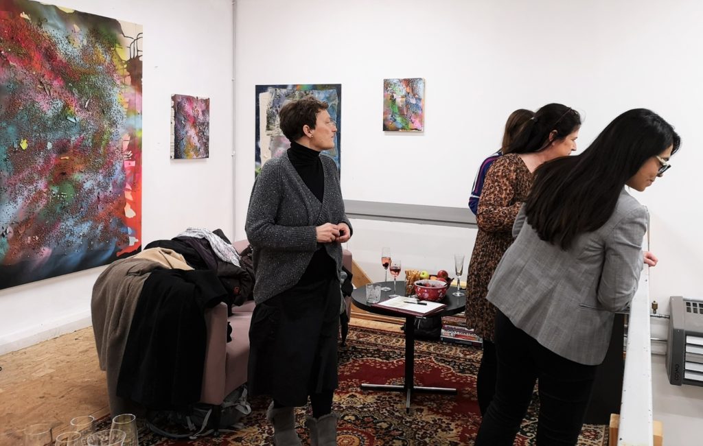 (c) Art Consulting Mese, Auf der Empore/Galerie im Atelier von Silke Albrecht bei der FrauenArt im Februar 2020